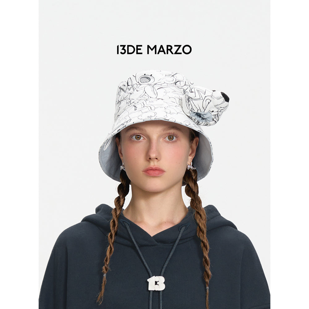 13De Marzo Bear Illustrate Inside-out Bucket Hat