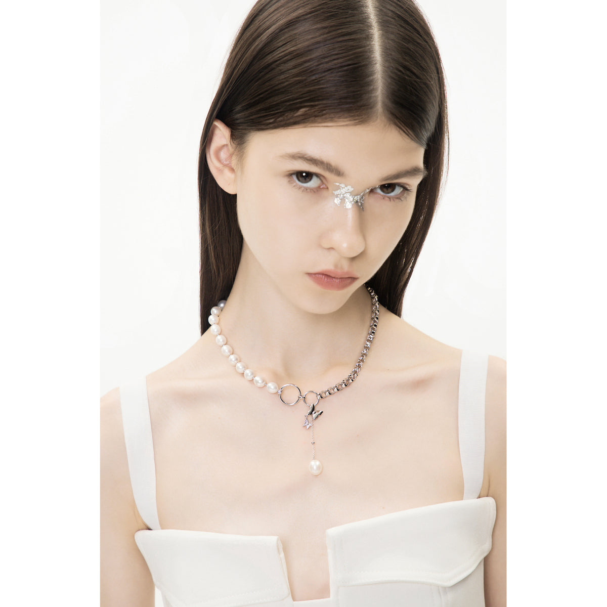 Lost In Echo Stitching Pearl Zircon Necklace