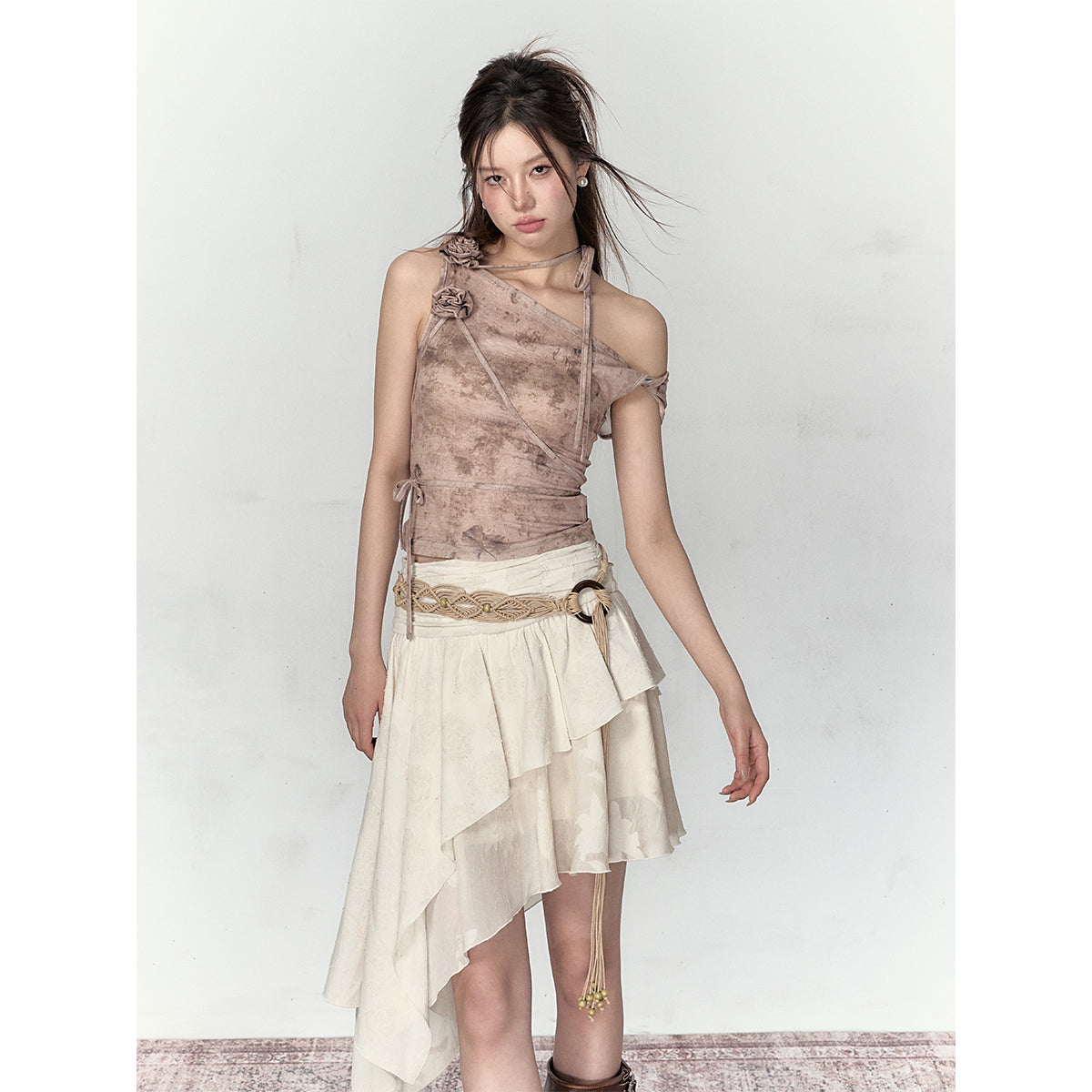 Via Pitti 3D Rose Flower Tie Slip Vest Brown