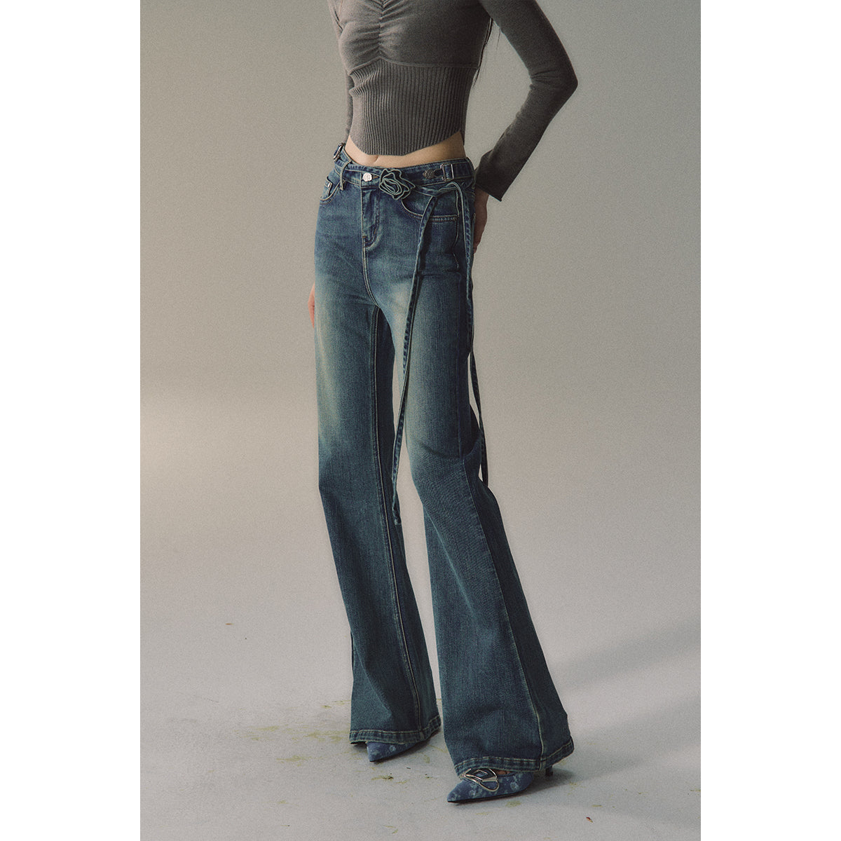 Via Pitti Rose Belt Flare Jeans Blue