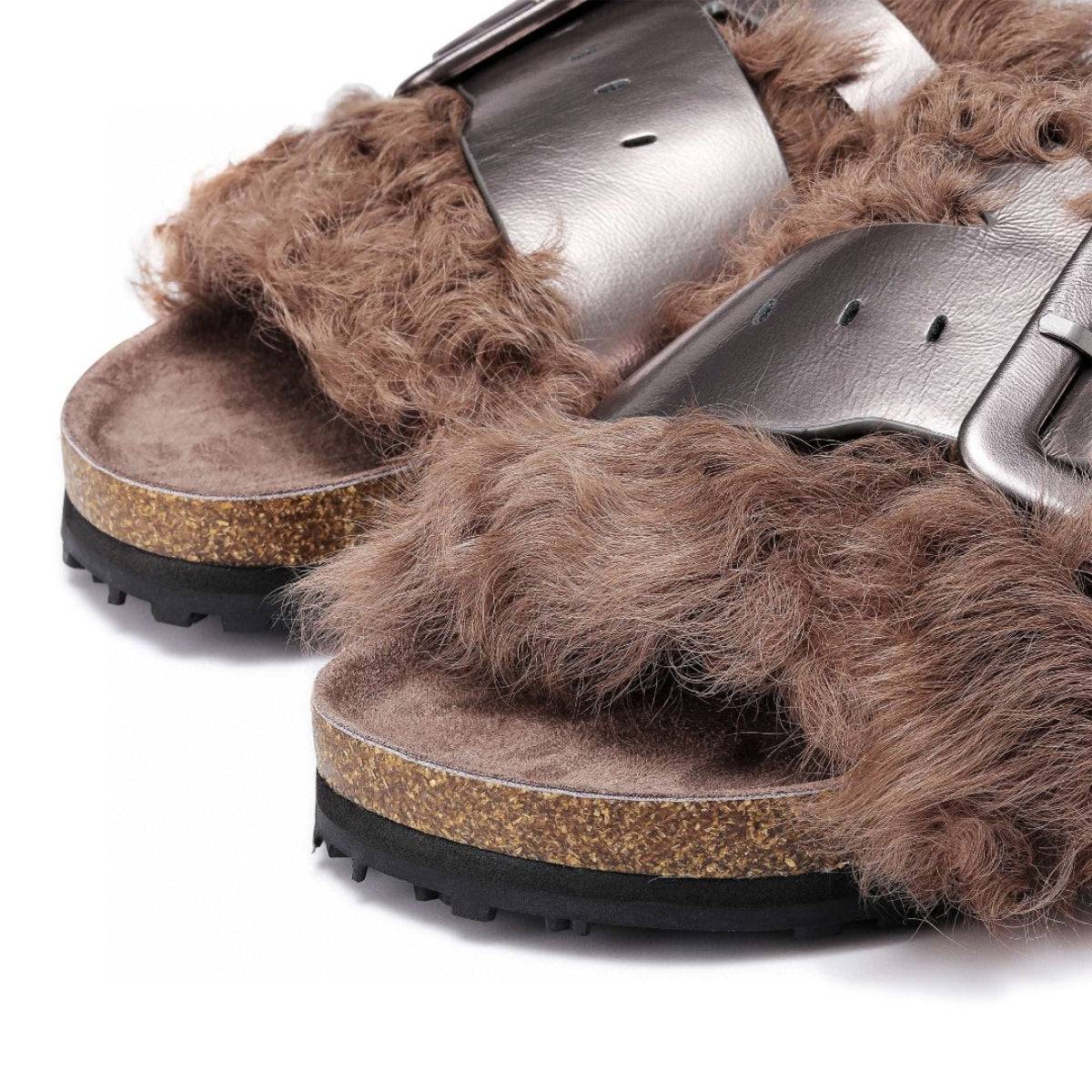 Lost In Echo Leather Strap Buckle Fluffy Slides Brown