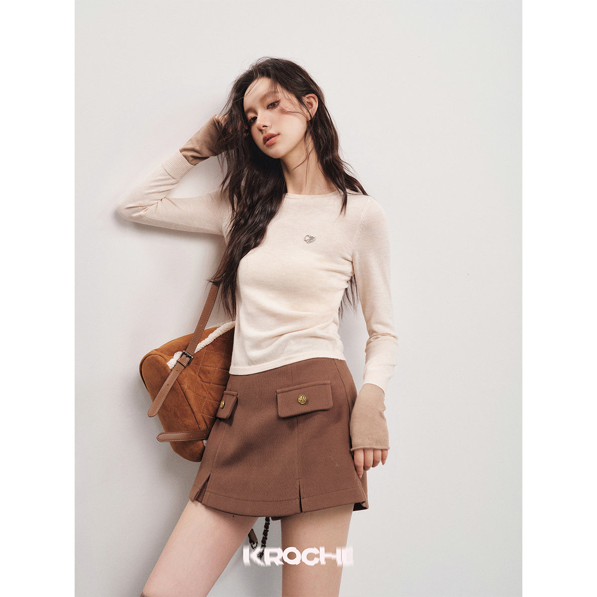 Kroche Color Blocked Cuff Woollen Knit Top Beige