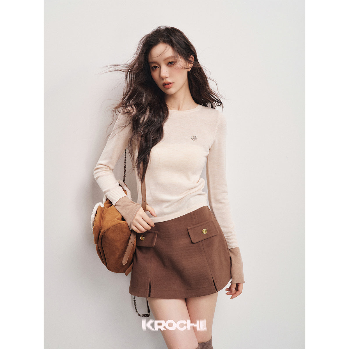 Kroche Color Blocked Cuff Woollen Knit Top Beige