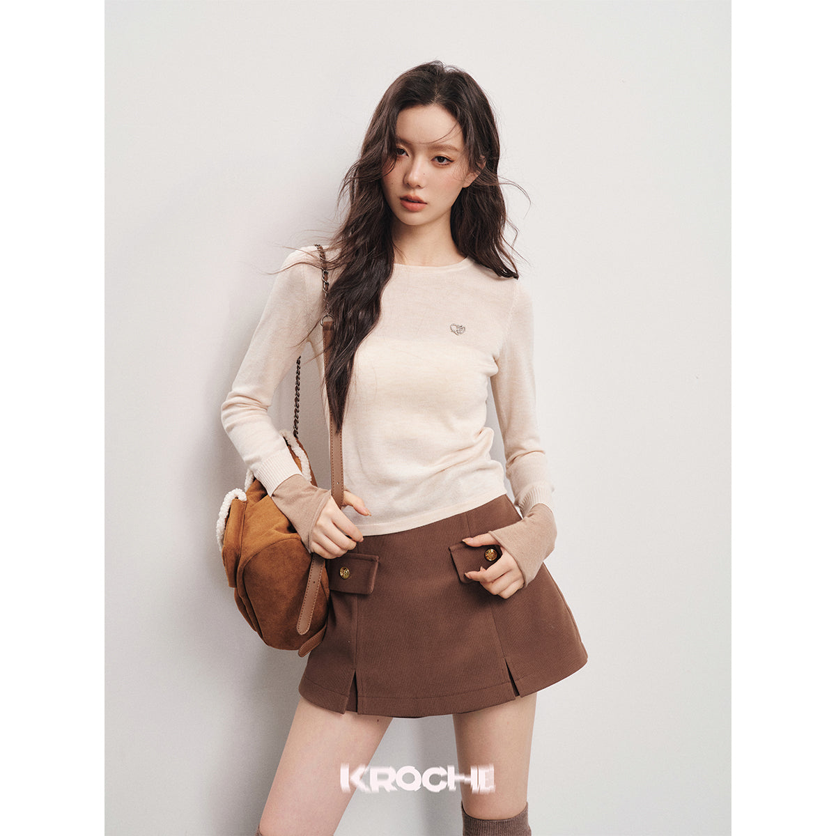 Kroche Color Blocked Cuff Woollen Knit Top Beige