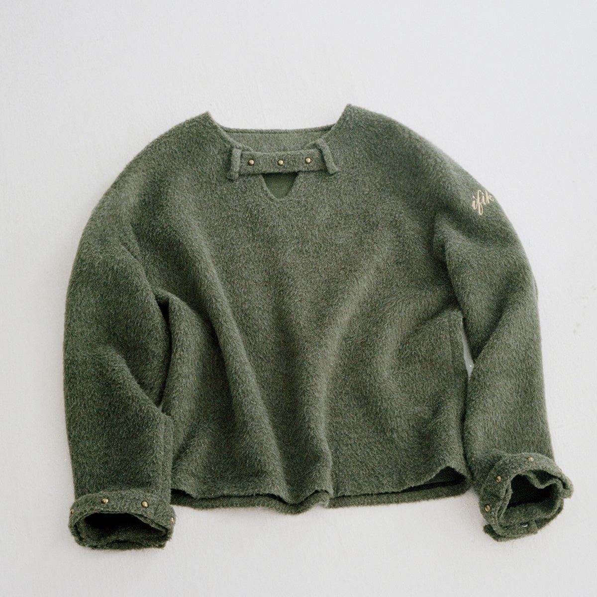 IFIK Hollow Cutting Stud Sweater Olive Green