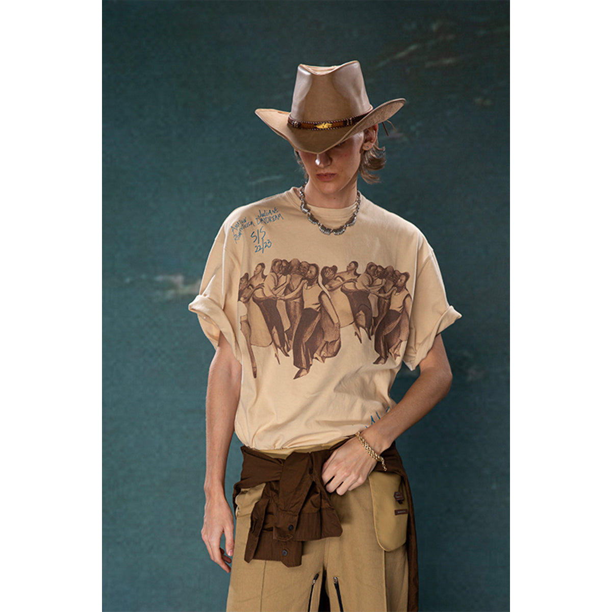 UMAMIISM Retro Movie Character Print T-Shirt Khaki