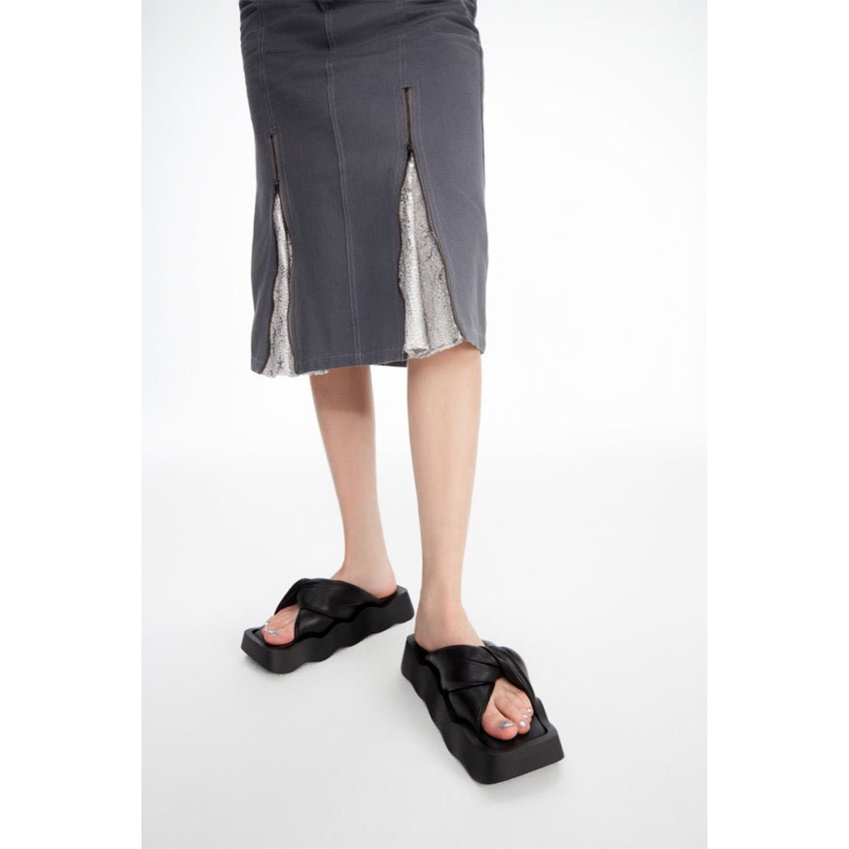 Lost In Echo Square Toe Wavy Bottom Kink Slippers Black