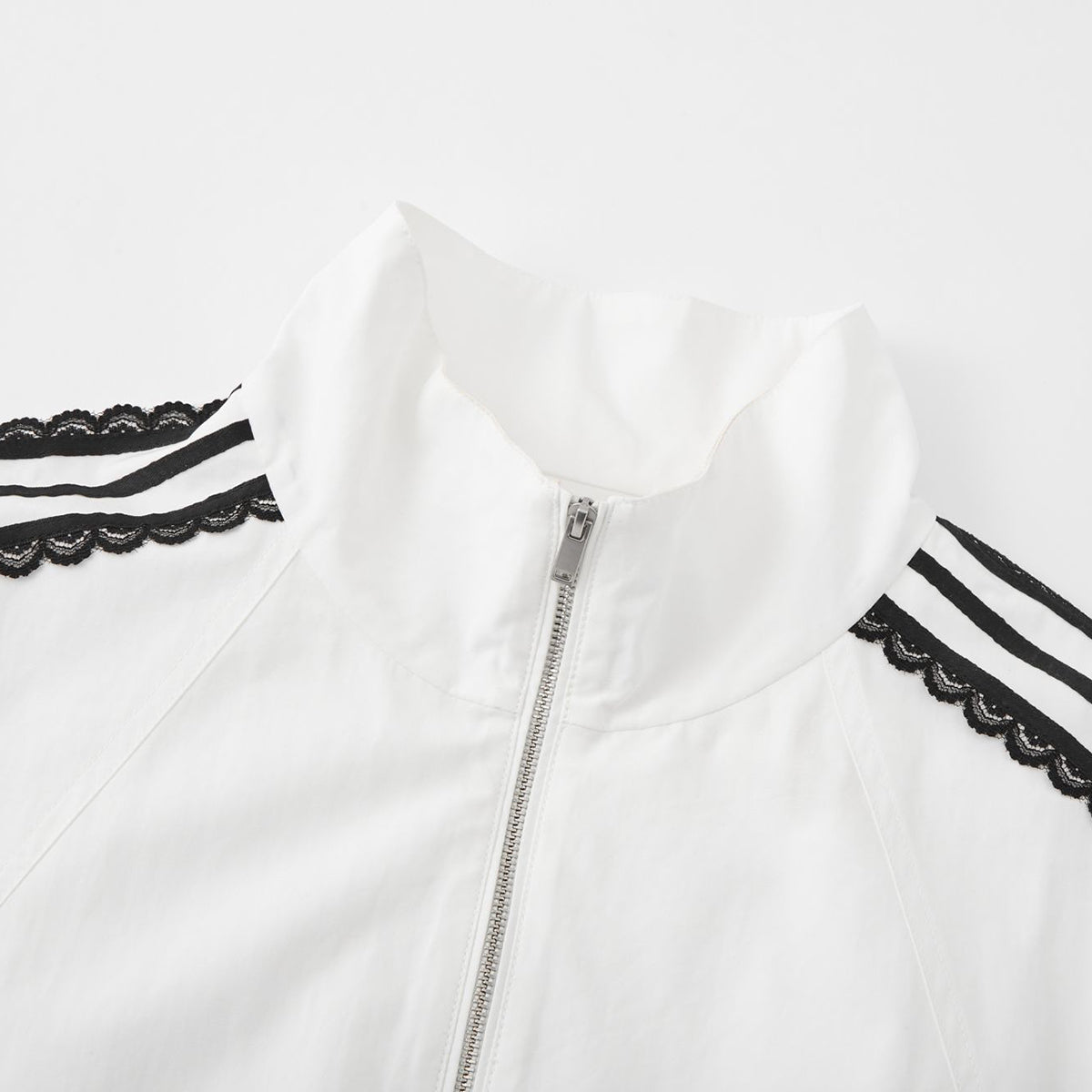 SomeSowe Lace Bow Lace Up Sports Jacket White