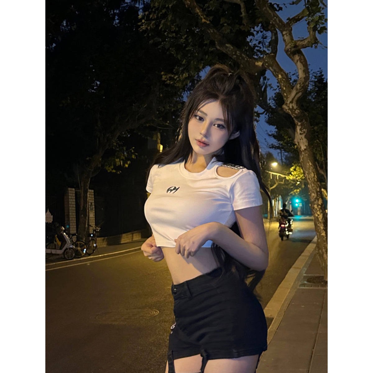 Weird Market Metal Logo Hollow Out Slim Top White