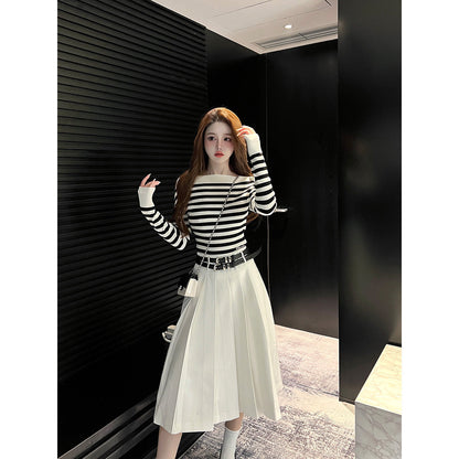 Three Quarters Classic Pleated Long Skirt White