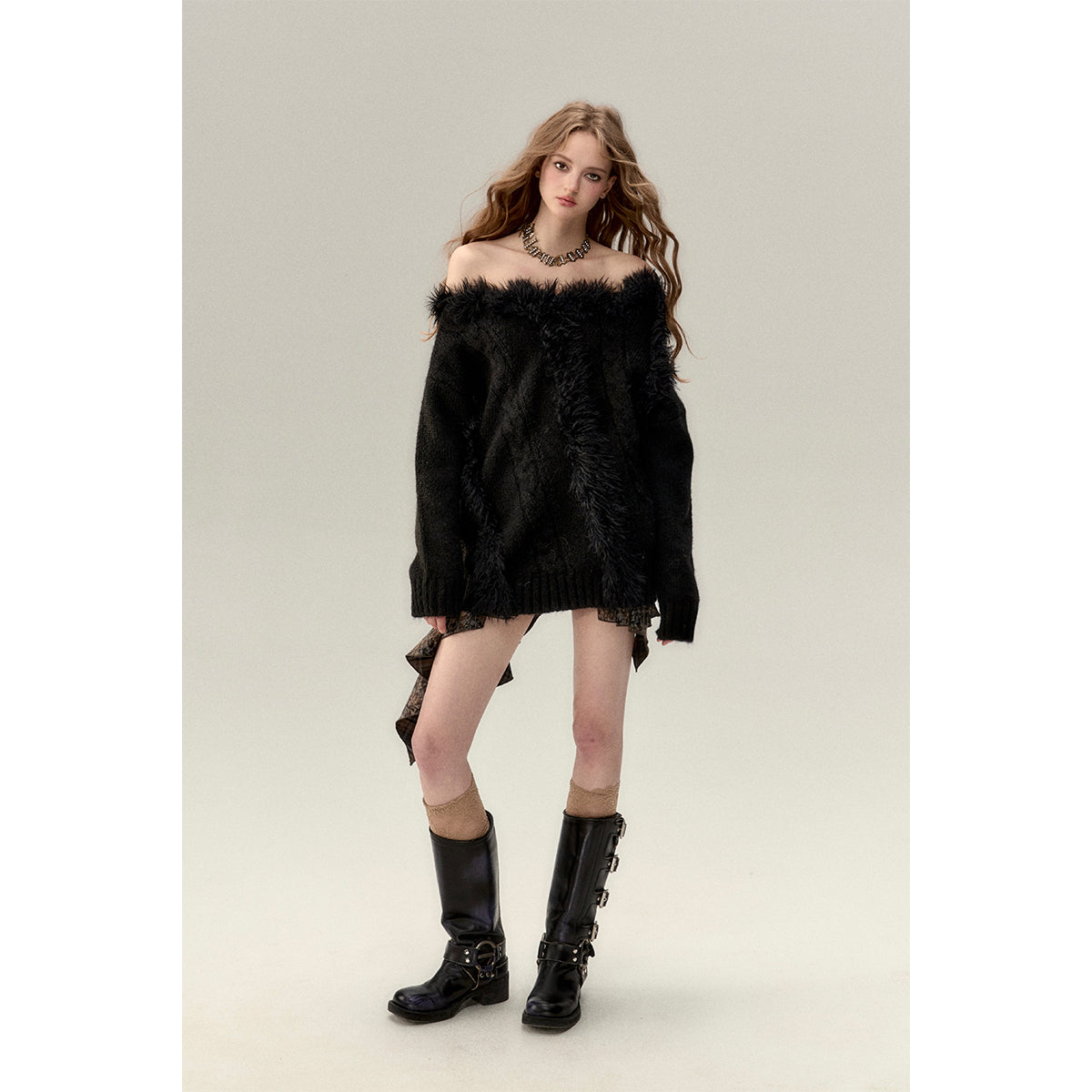 Via Pitti Off Shoulder Fur Integrated Knit Sweater Black