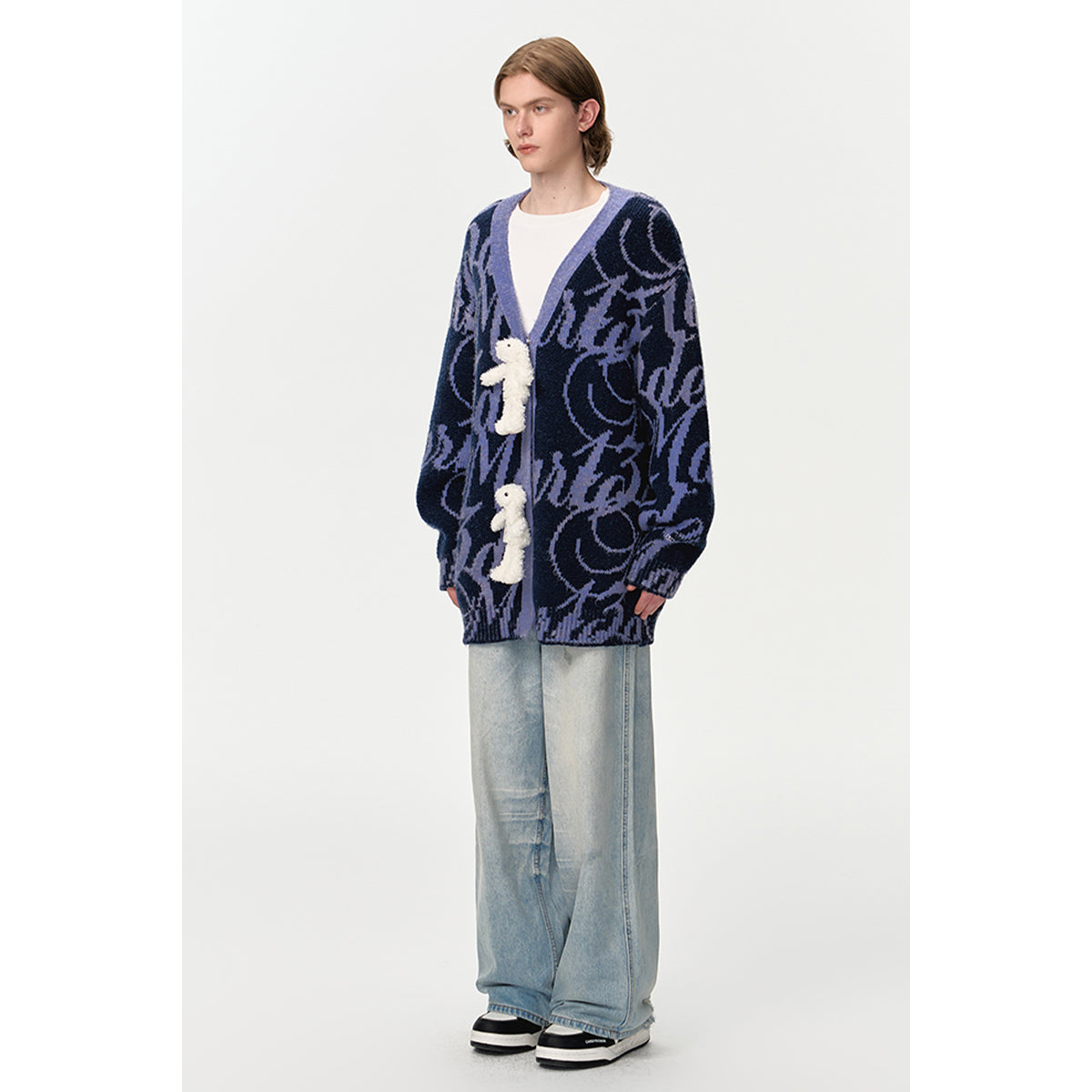 13De Marzo Gradient Logo Bear V-Neck Knit Cardigan Navy Blue