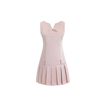 Three Quarters Small V-Neck Pleated Dress Pink