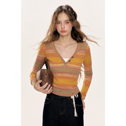 Kroche Fake-2-Piece Gradient V-Neck Knit Sweater