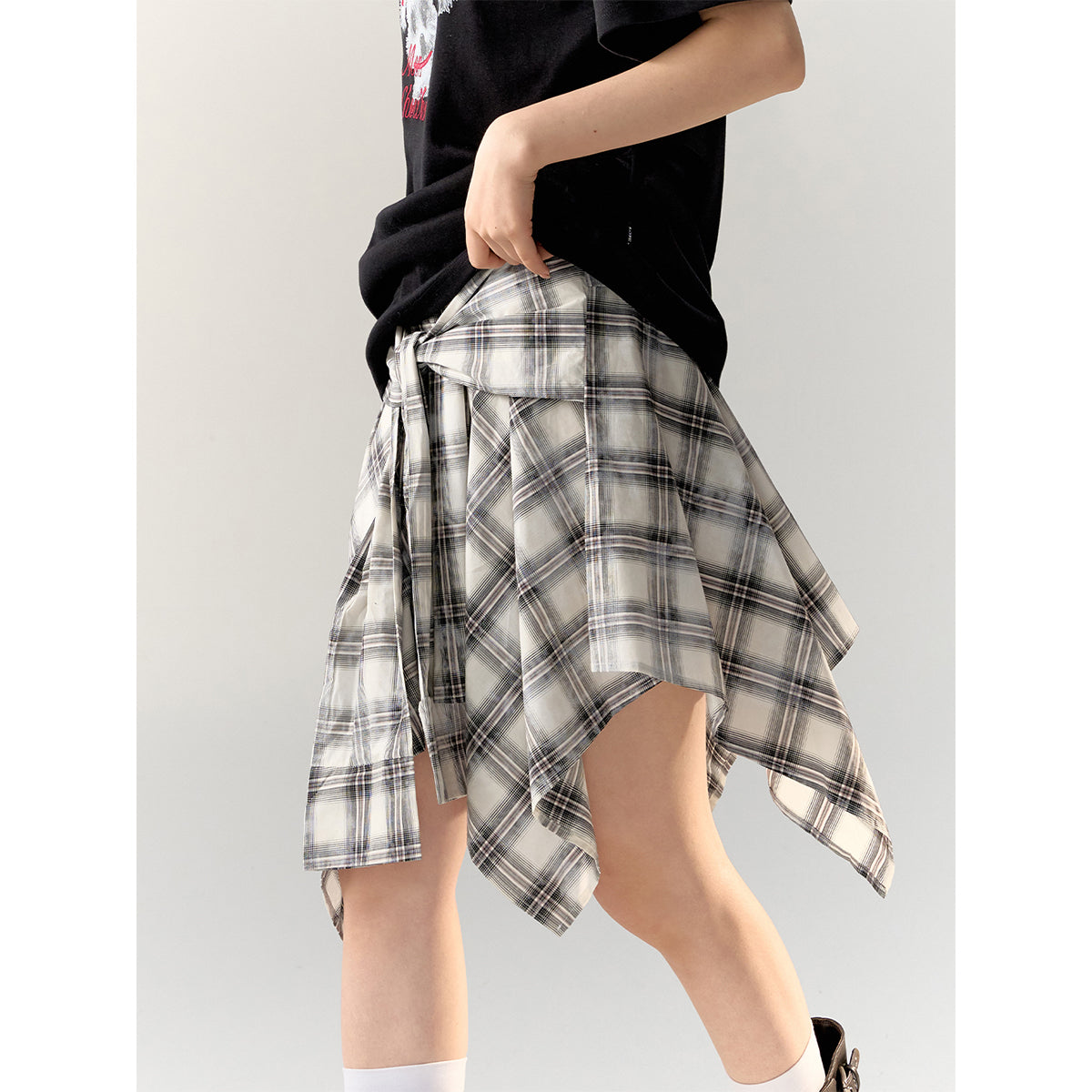 AsGony Irregular Bow Tie Plaid Skirt Black