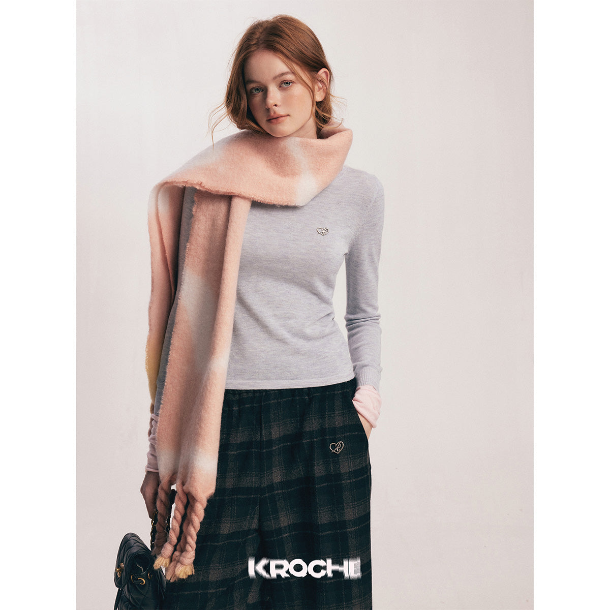 Kroche Color Blocked Cuff Woolen Knit Turtleneck Top Grey