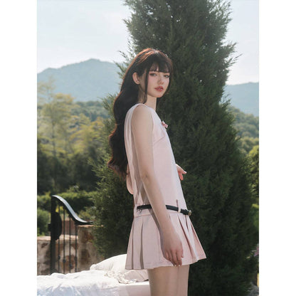 Three Quarters Small V-Neck Pleated Dress Pink