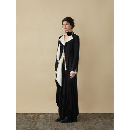 Elywood Black And White Floating Layers Suit