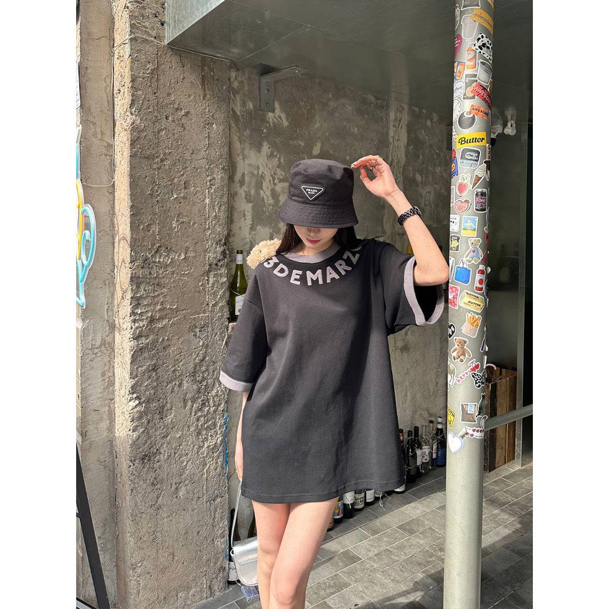 13De Marzo Round Neck Knit Logo T-Shirt Black