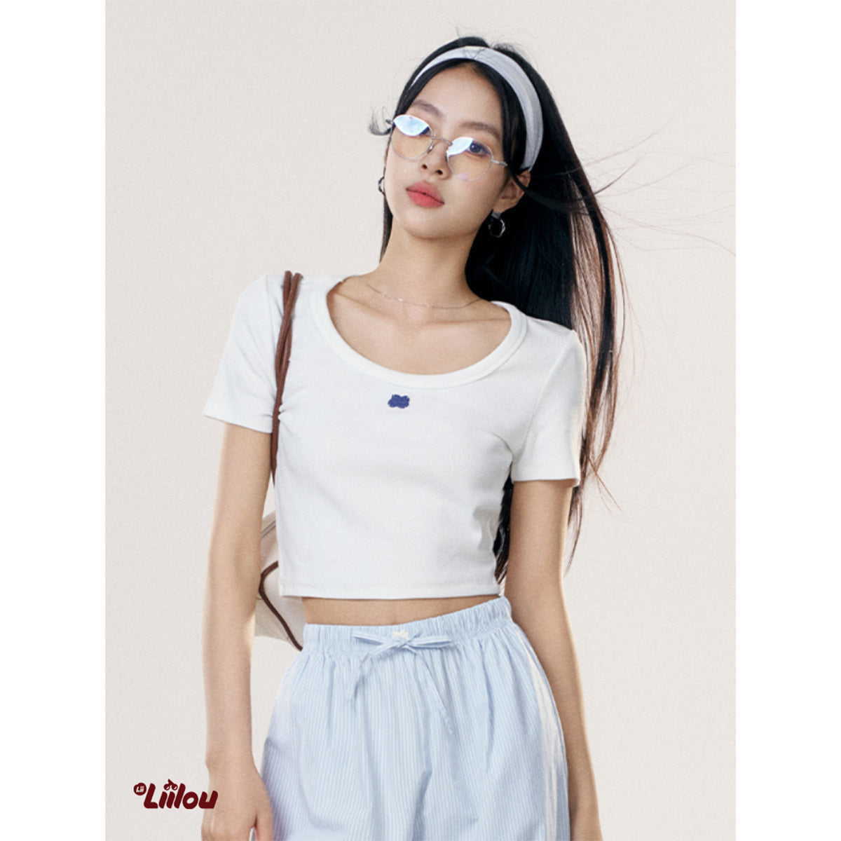 Liilou U-Neck Straight Shoulder T-Shirt White