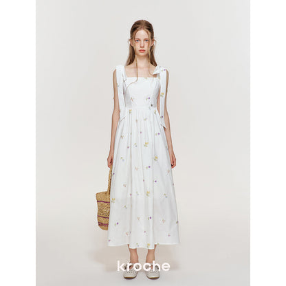 Kroche Floral Embroidered Lace Up Long Dress