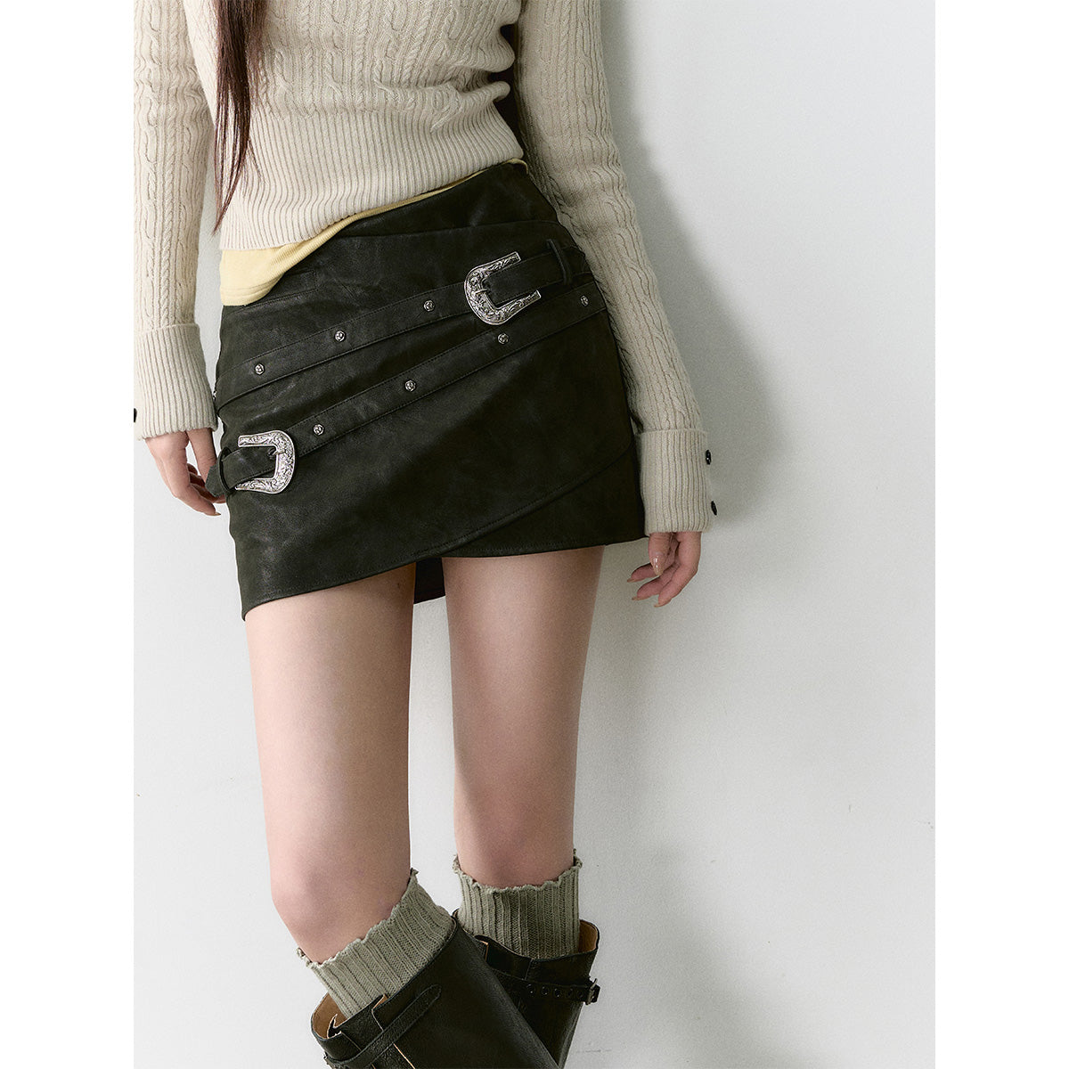 Via Pitti Irregular Rose Rivet Leather Skirt Black