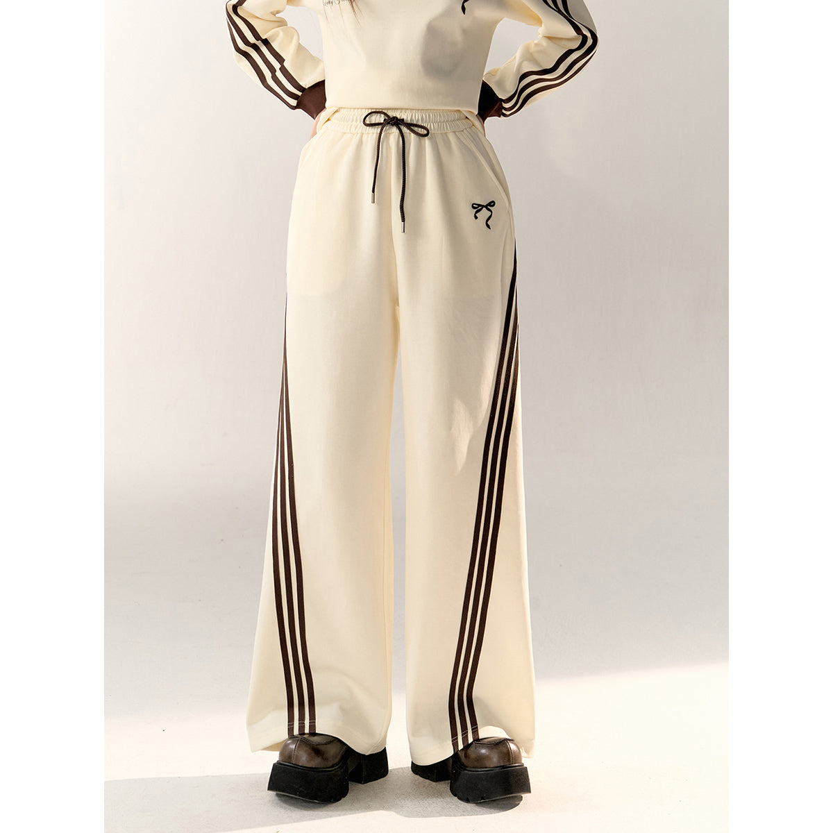 AsGony Contrast Color Bow Tie Striped Casual Pants Beige