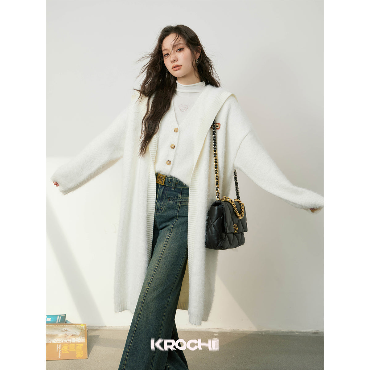 Kroche Faux Mink Oversized Lapel Coat White