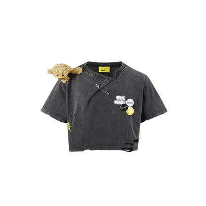 13De Marzo X Smiley Broken Pin Badge Bear Short Tee Black