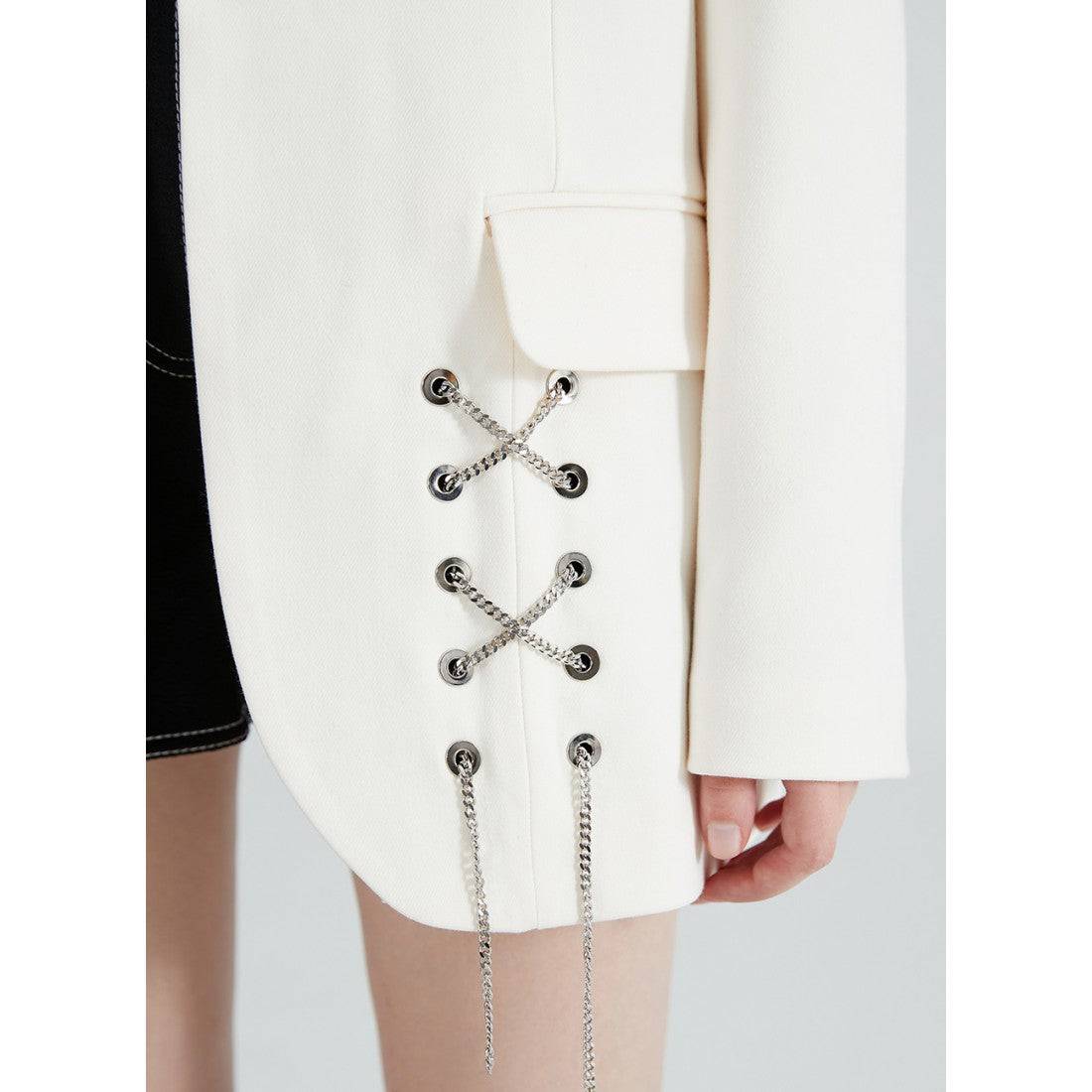 Rumia Jade Chain Two Ways Blazer White