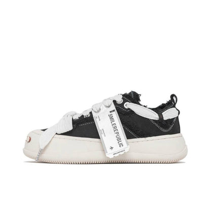 Smile Republic Low Canvas Sneaker Black