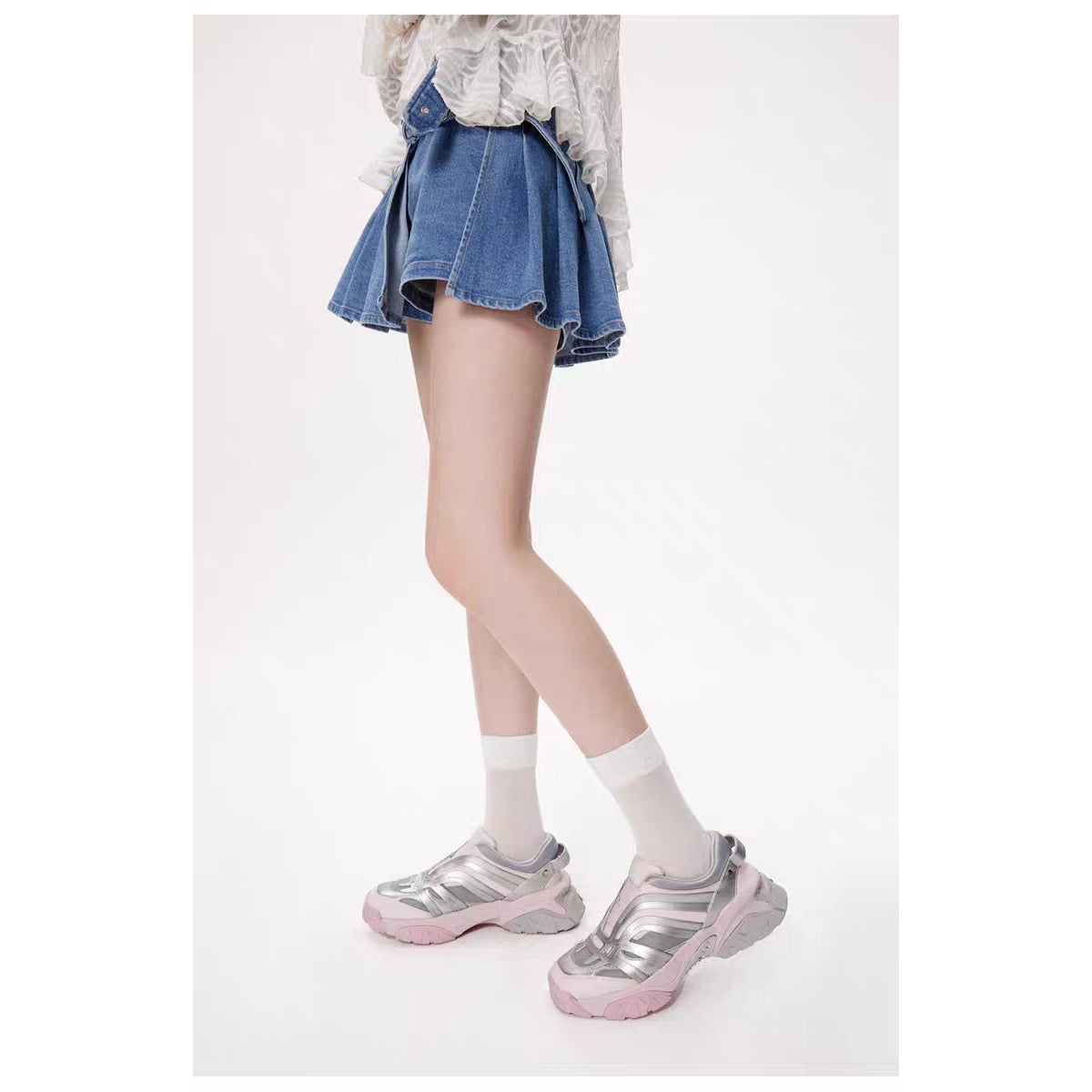 Lost In Echo Color Blocked Retro Sneaker Pink